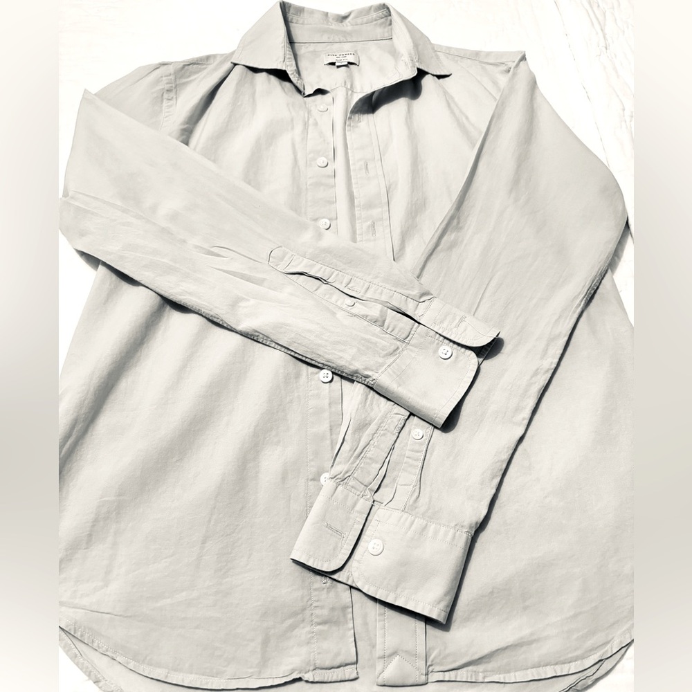 Club Monaco casual button shirt size S